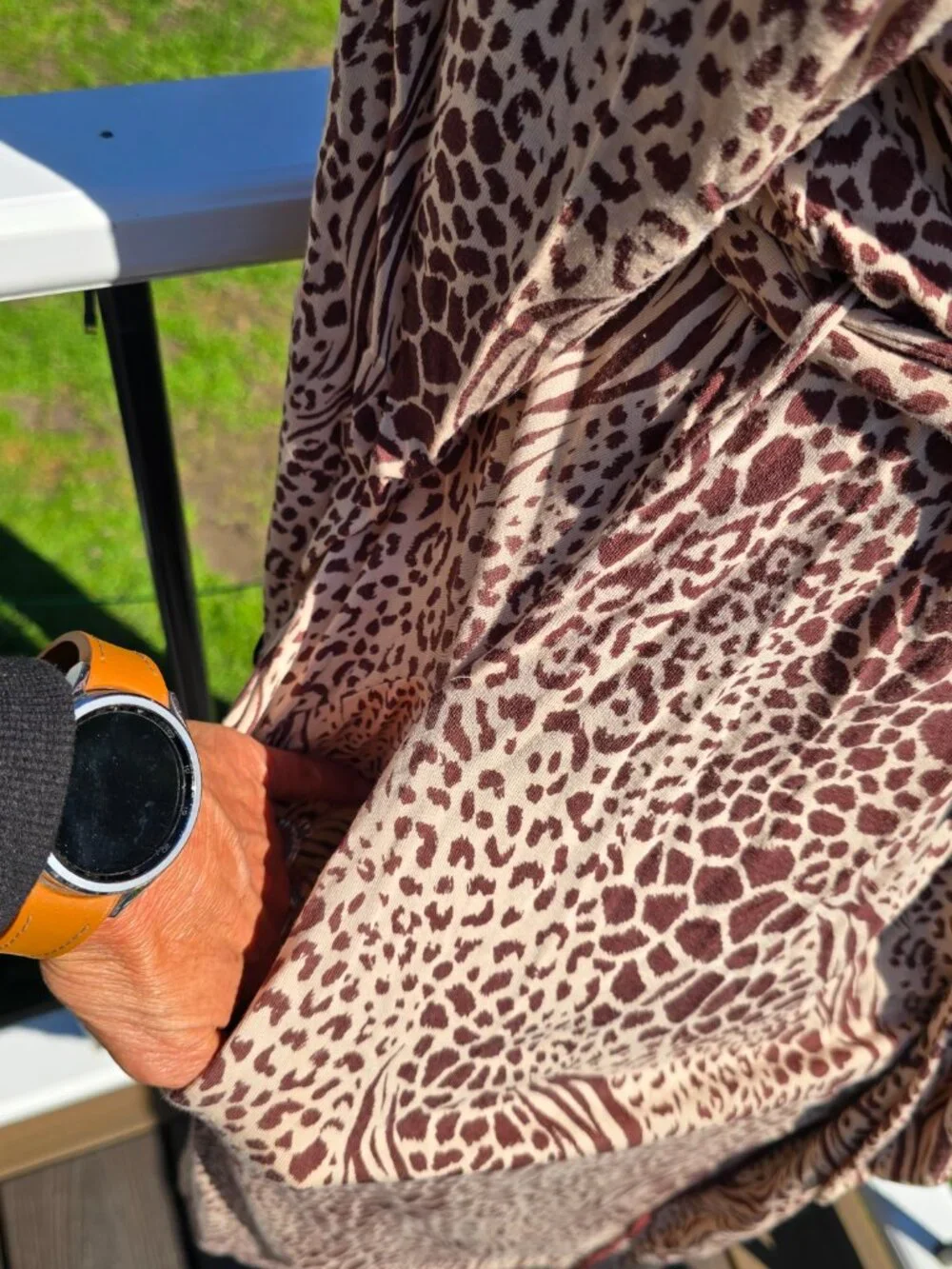 Ann Taylor Animal print robe, size L, VGUC
